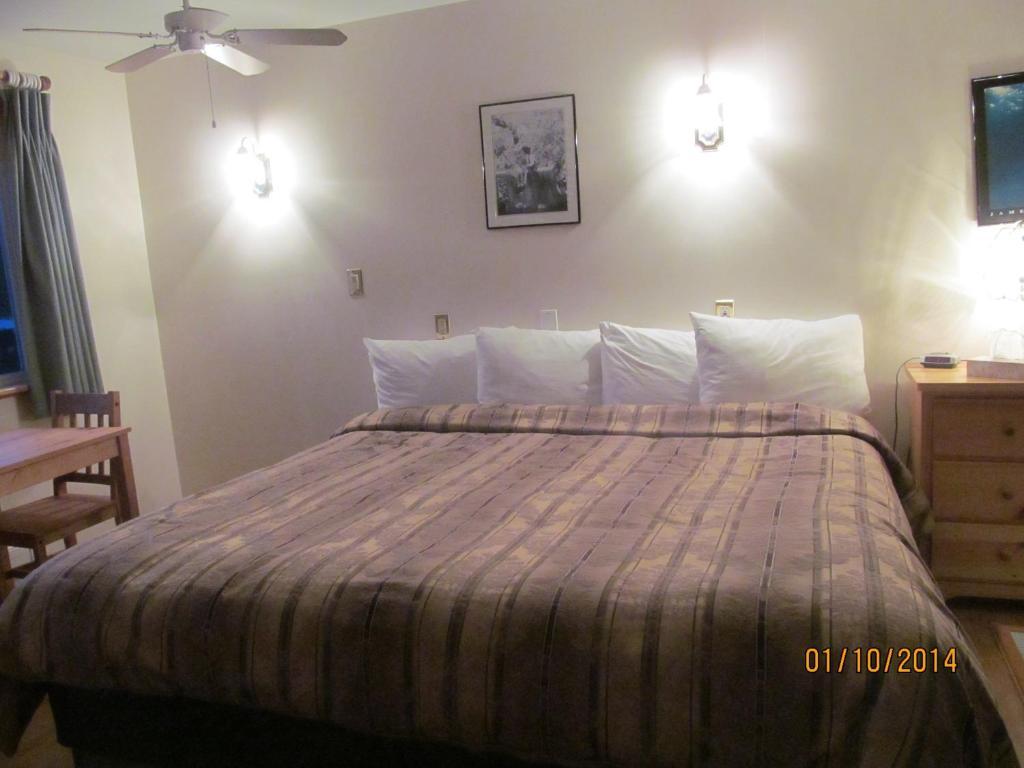 Little Beach Resort Ucluelet Bagian luar foto